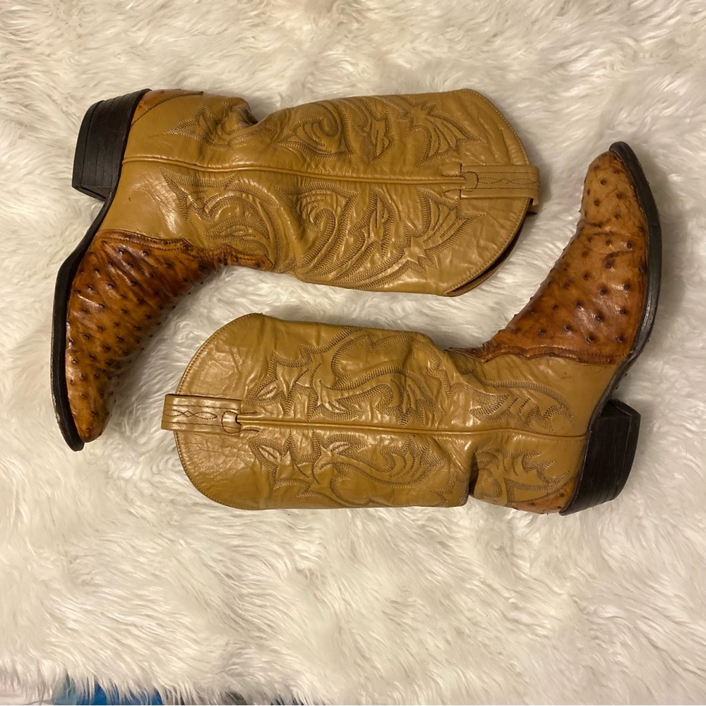 ♥️🔥Ostrich women boots Tony Lama size 7D.🔥♥️
